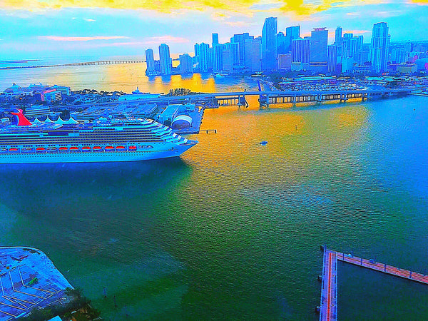 A Miami HeliTour for 2 Persons over Miami Area