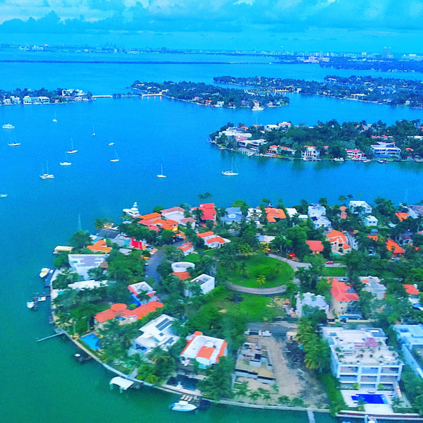 Miami HeliTour for 6 Persons over the Miami Area