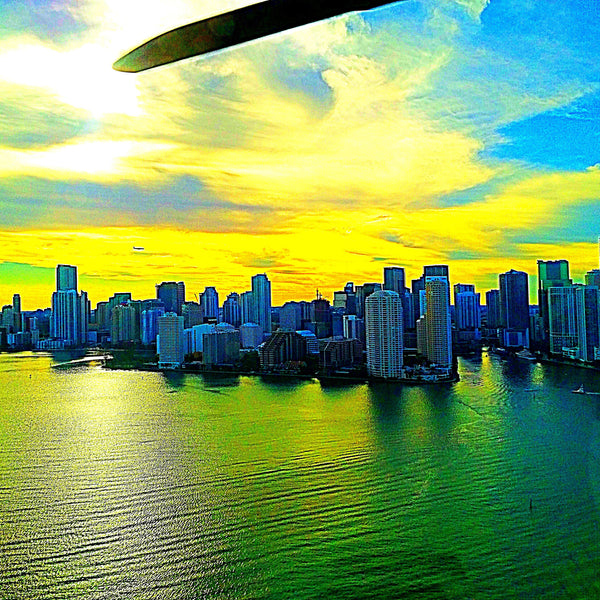 A Miami HeliTour for 2 Persons over Miami Area